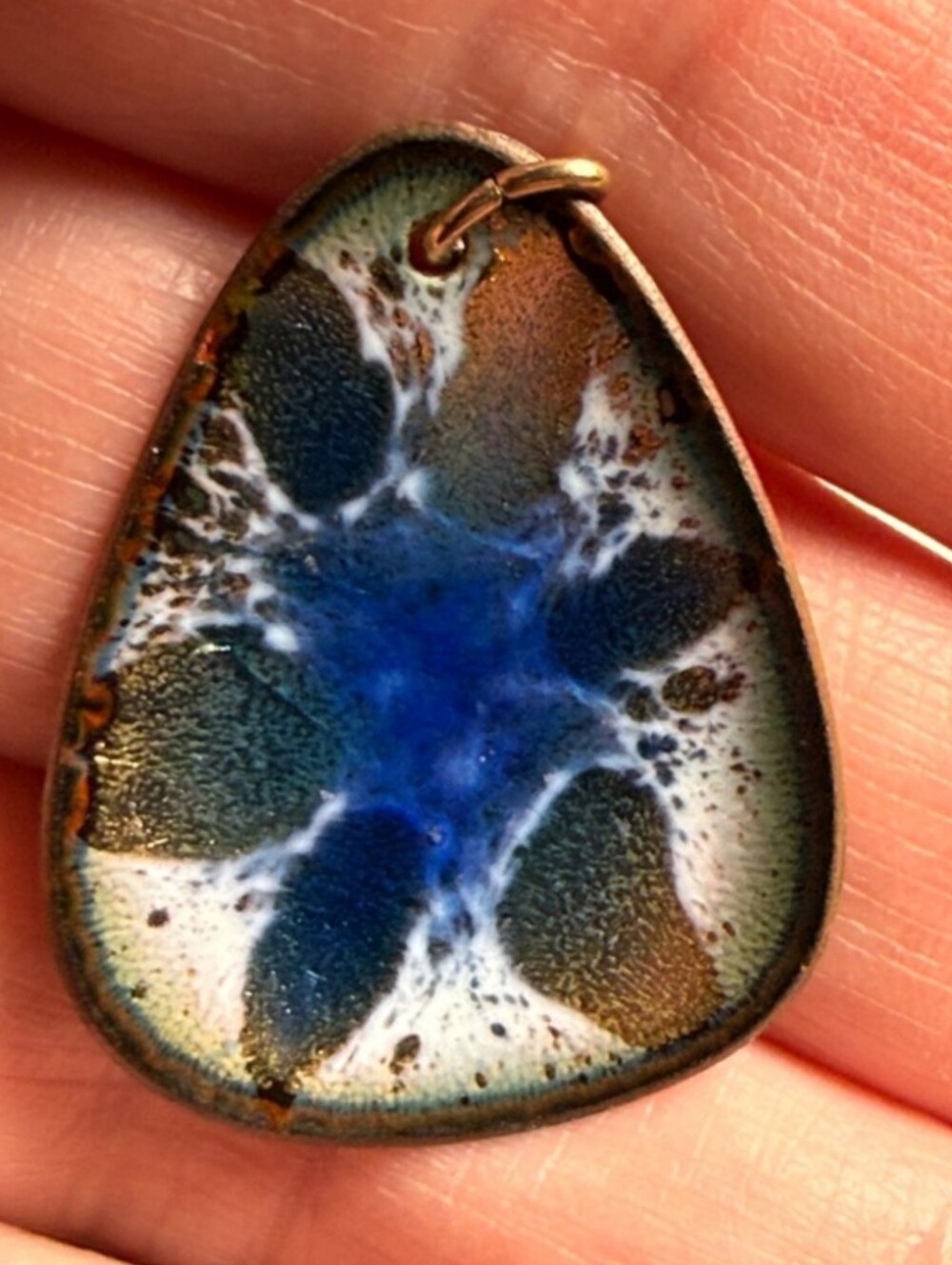 Handcrafted Hogan Bola Blue and White Enamel Teardrop Pendant Necklace